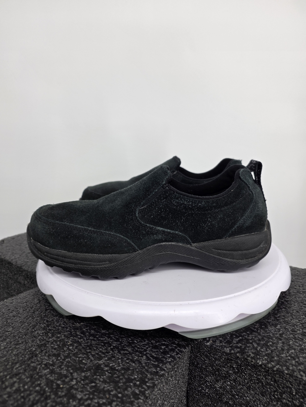 L.L. Bean Women’s 7 Black Suede Comfort Mocs Slip On Hiking Shoes